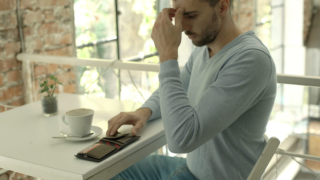 Roth IRA vs Traditional IRA (2025): Which Is Better for You?